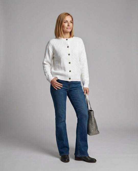 Damen grobgestrickter Zopfmuster-Cardigan mit Ballonärmeln, Rippenbündchen und dekorativer Knopfleiste R&B
