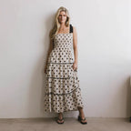 Damen Maxikleid mit dekorativen Punkten und schulterfreiem Design R&B