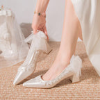 Damen Glamouröse Hochzeits-Pumps mit feinen Blumendetails und transparentem Riemen R&B