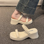 Damen Plüschsandalen mit innovativem Plateau R&B