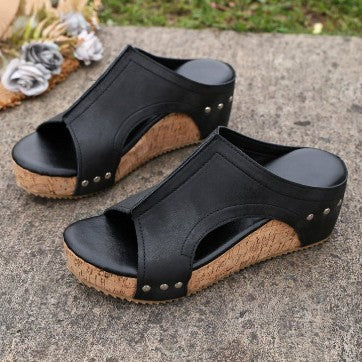 Damen Komfortable Keil-Sandalen mit floralen Akzenten R&B