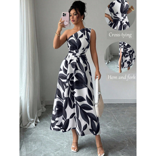 Damen Maxikleid mit asymmetrischem Schnitt und floralem Design R&B
