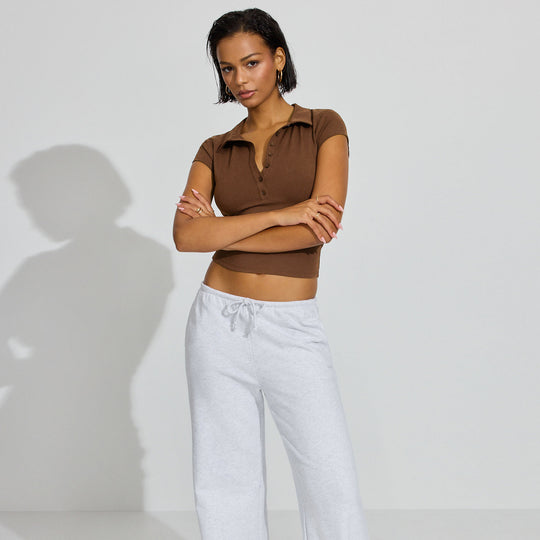 Damen Polo-Shirt mit kurzem Schnitt und modischer Knopfleiste R&B