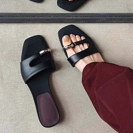 Damen modische Slides mit metallischem Akzent R&B