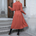 Damen Midikleid mit elegantem Gürtel und praktischen Knopfdetails