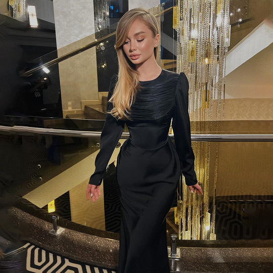 Damen Elegantes Maxikleid mit raffinierten Drapierungsdetails und langem Arm R&B