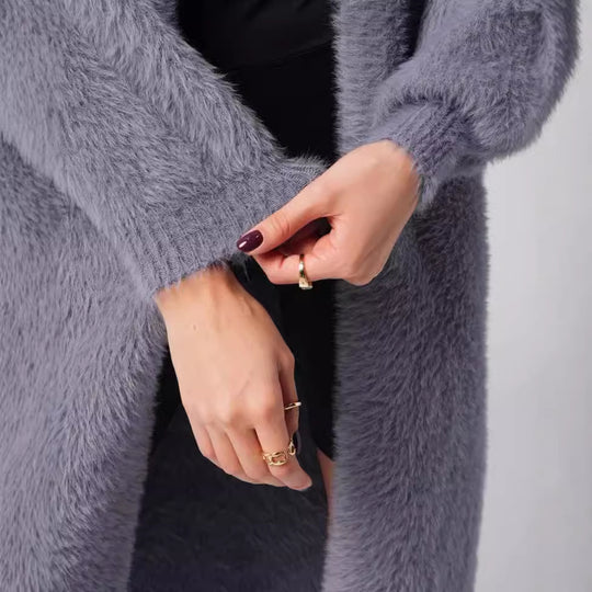 Damen Kuscheliger Strickmantel mit seitlichen Schlitzen und weitem Schnitt R&B