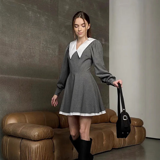 Damen Lässiges Minikleid mit schickem Kragen R&B