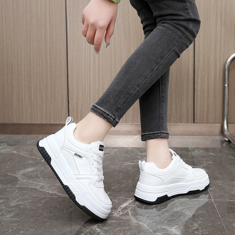 Damen Sportliche Sneakers mit verstärktem Sohlenprofil und atmungsaktiver Obermaterialstruktur R&B