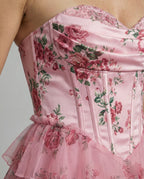 Abendkleid lang trägerlos mit Schlitz