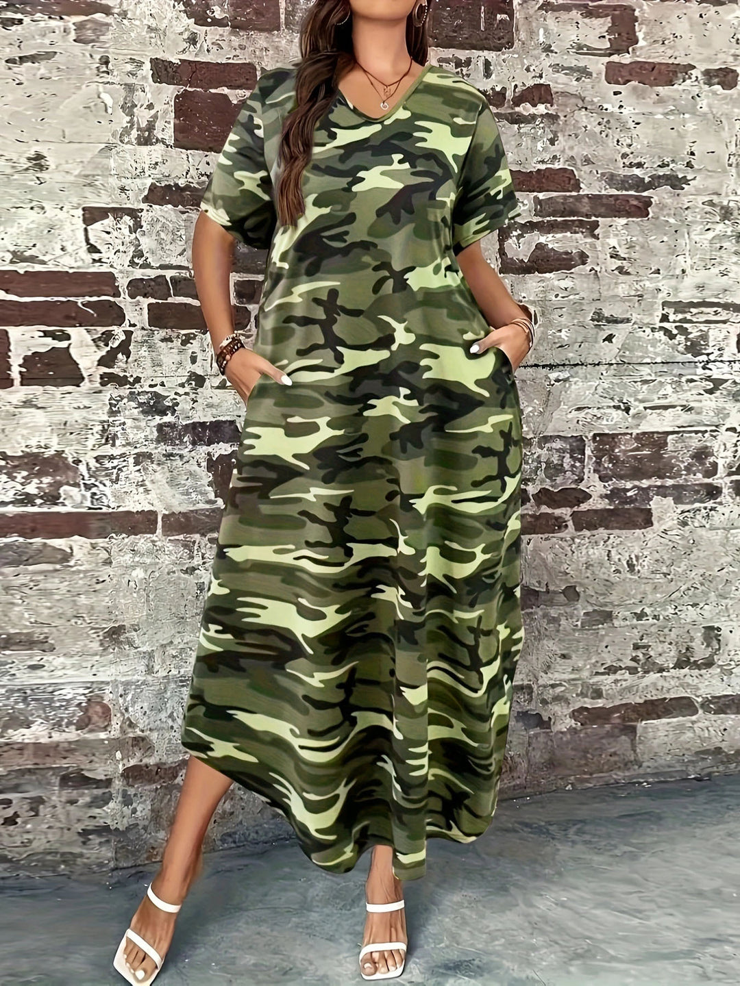 Damen Maxi-Kleid mit modernem Camouflage-Design und praktischen Taschen R&B