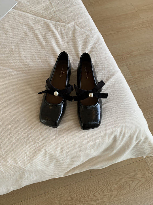 Damen Elegante Slipper mit eleganter Schleife und Perl-Details R&B