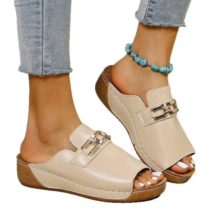 Damen komfortable Pantoletten mit dekorativem Riemen und ergonomischer Sohle R&B