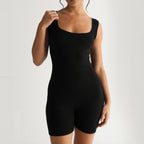 Damen Figurbetontes Kurz-Jumpsuit aus elastischem Material R&B