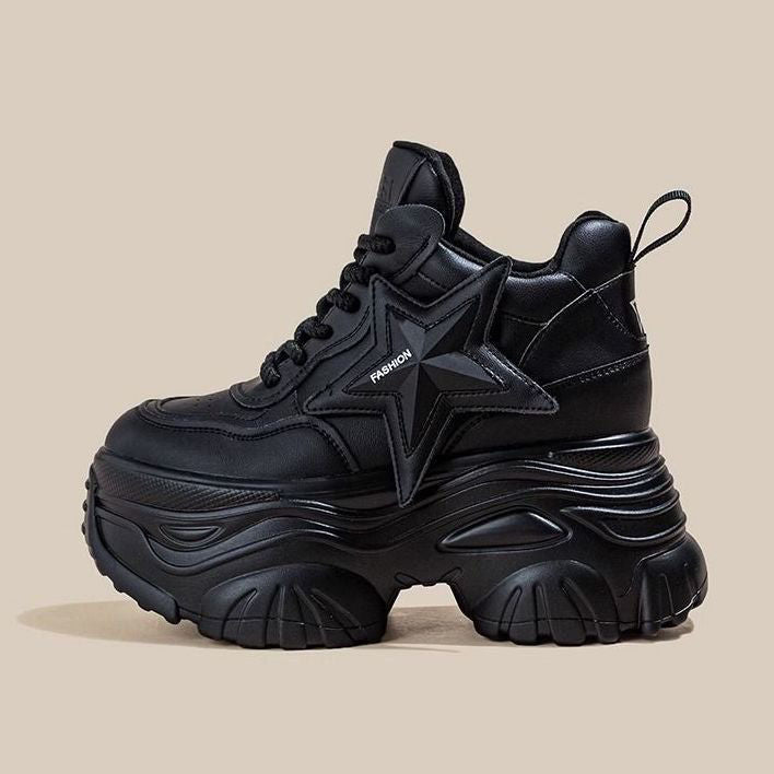 Damen Sportliche Plateau-Sneaker mit markantem Sternapplikation R&B