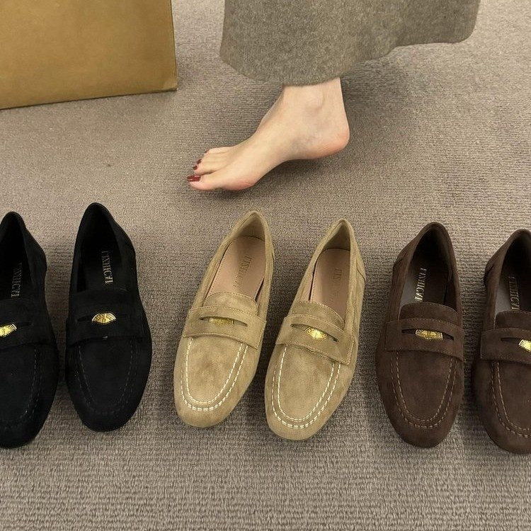 Damen Mokassins mit weichem Wildleder und elegantem Riemenverschluss EB
