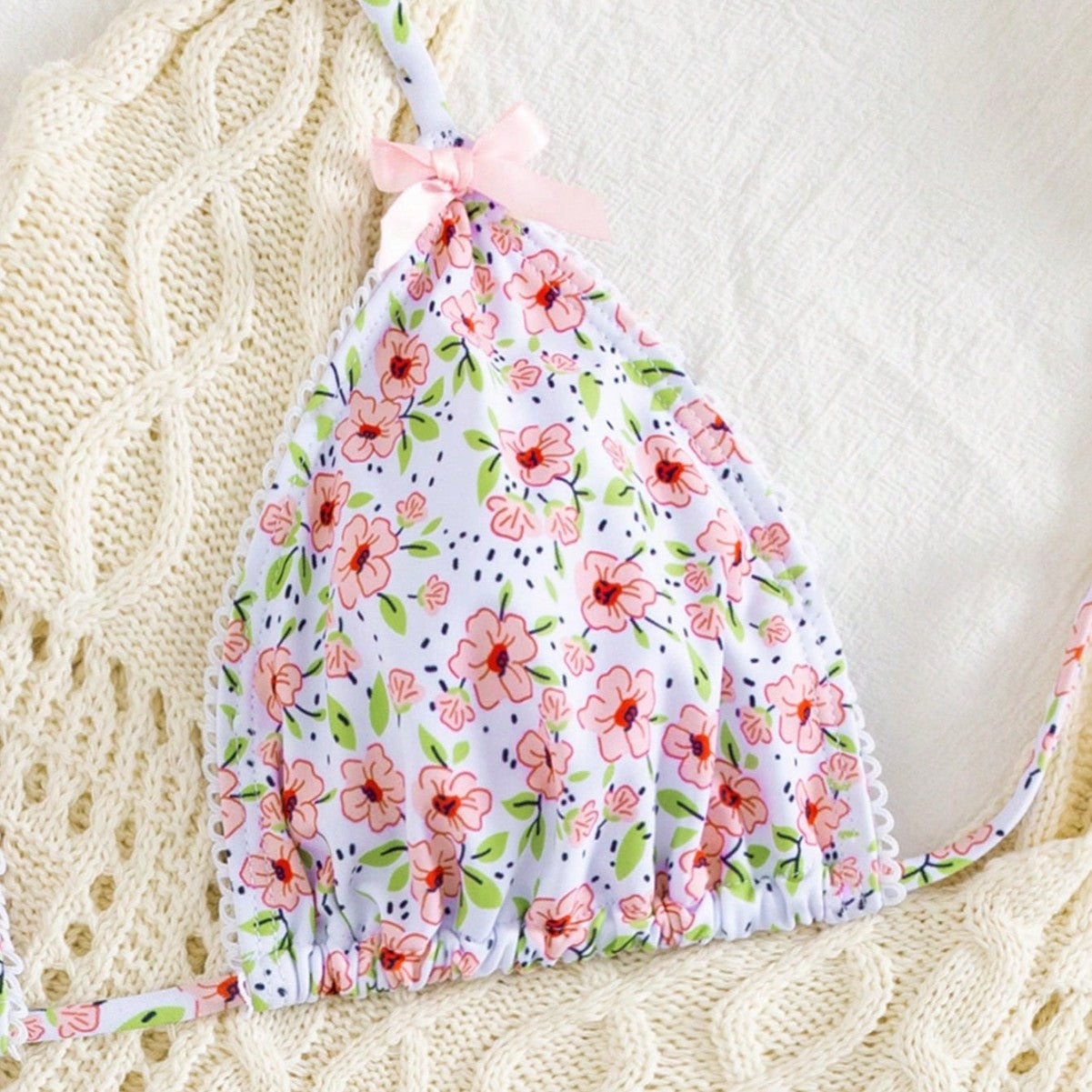 Damen Triangel-Bikini mit floralem Muster und vielseitigem Höschen