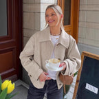 Damen modische Wolljacke mit lässigem Schnitt und Knopfdetails R&B