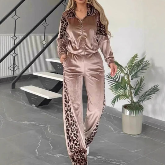 Damen Sportlicher Lounge-Anzug mit elegantem Leoprint R&B