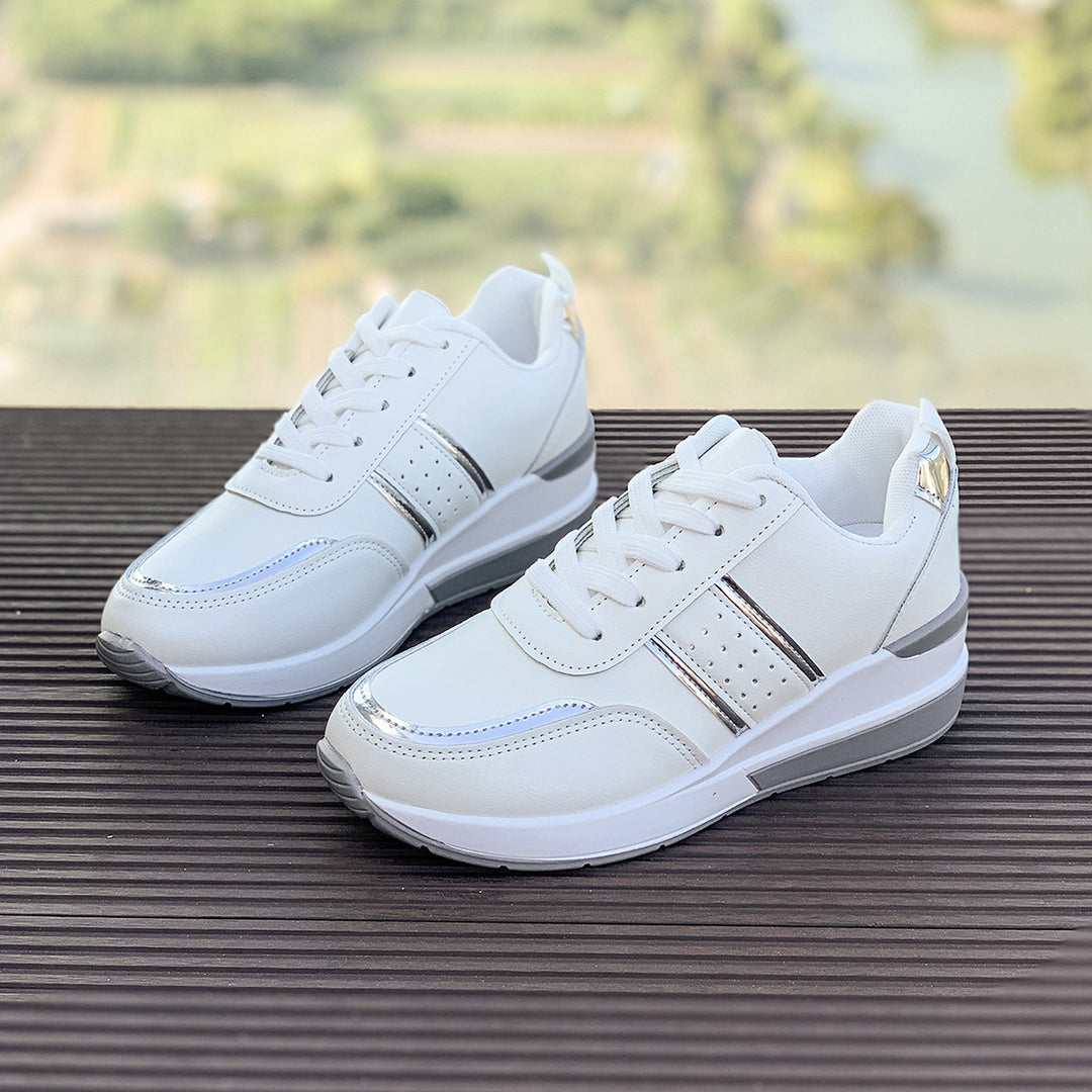 Damen nan City-Sneaker mit gedämpfter Keilsohle, gepolstertem Komfortfußbett und eleganten Metallic-Details R&B