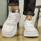 Damen Sneaker mit modernem und minimalistischem Design
