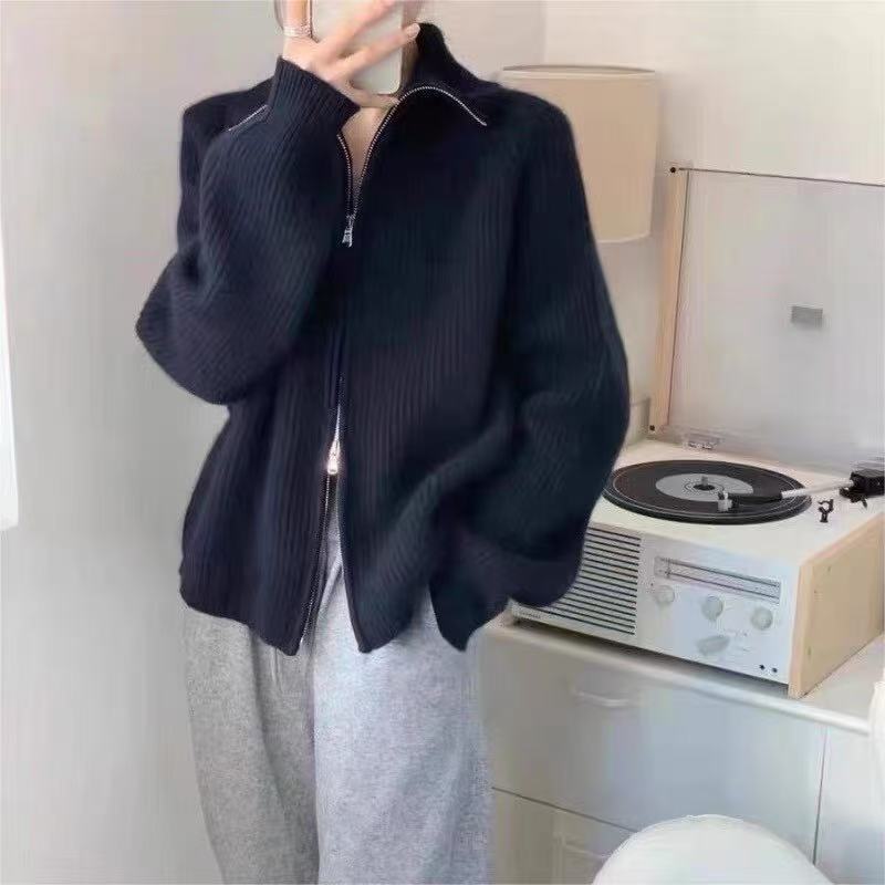 Damen Strickjacke mit hohem Kragen und durchgehendem Reißverschluss