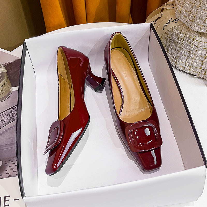 Damen elegante Pumps mit schickem Schmuckdetail und komfortablem Absatz