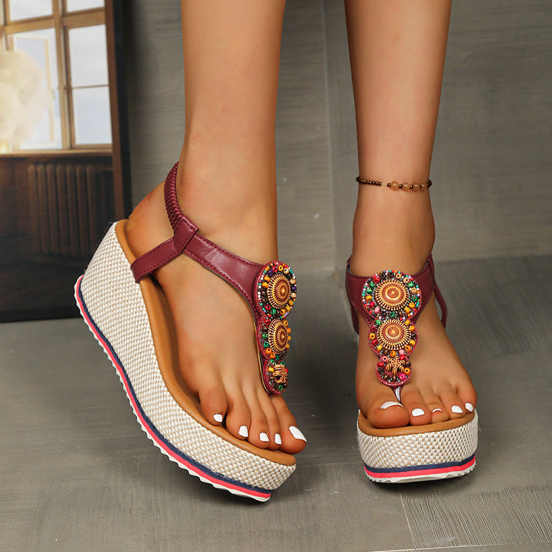 Damen Wedge-Sandalen mit dekorativem Schmuckdetail R&B