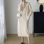 Damen Strickkleid mit Knopfverschluss und hohem Kragen