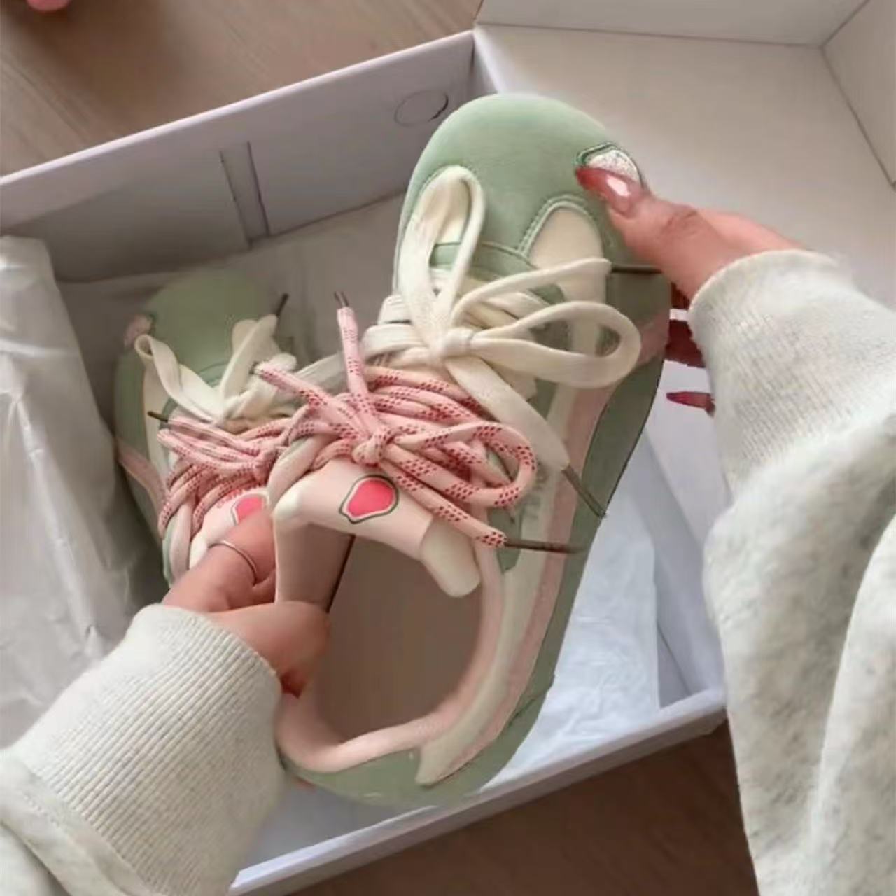 Damen Sportliche Sneakers mit verspieltem Obstmotiv R&B