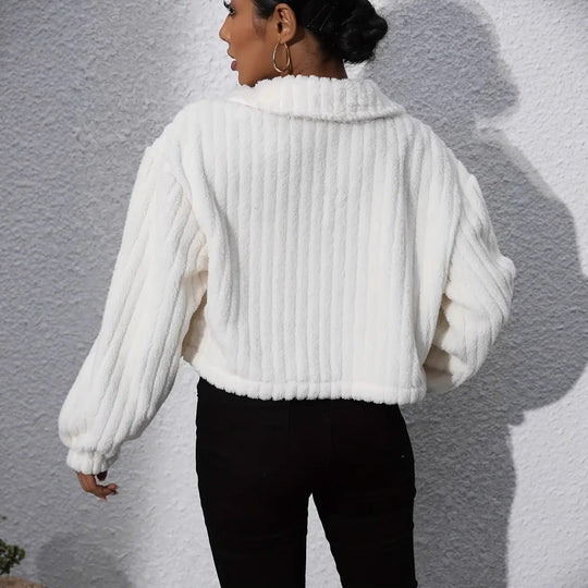 Damen Fluffy Overshirt im Couture-Stil mit Taschen R&B
