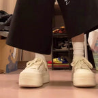 Damen Plateau-Sneaker mit stylischem Obermaterial und komfortabler Sohle R&B