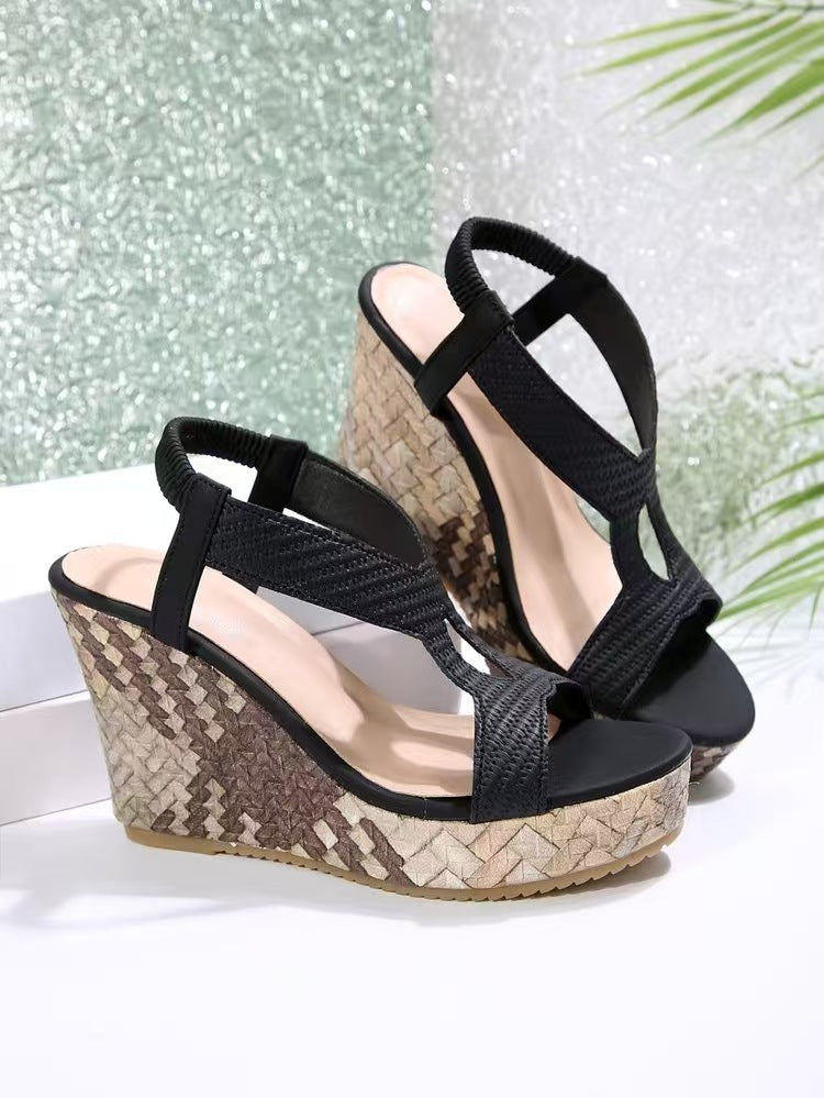 Damen Wedge-Sandalen mit geflochtener Oberfläche und komfortabler Fußbettung R&B