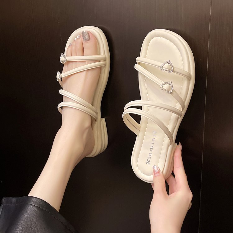 Damen elegante Riemen-Sandalen mit zierlichem Schmuckdetail