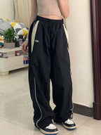 Damen Freizeithose mit seitlichen Kontraststreifen und elastischem Bund R&B
