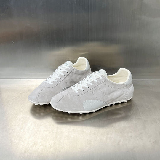 Damen Sportliche Sneaker mit luxuriösem Wildleder und innovativer Sohlenkonstruktion R&B