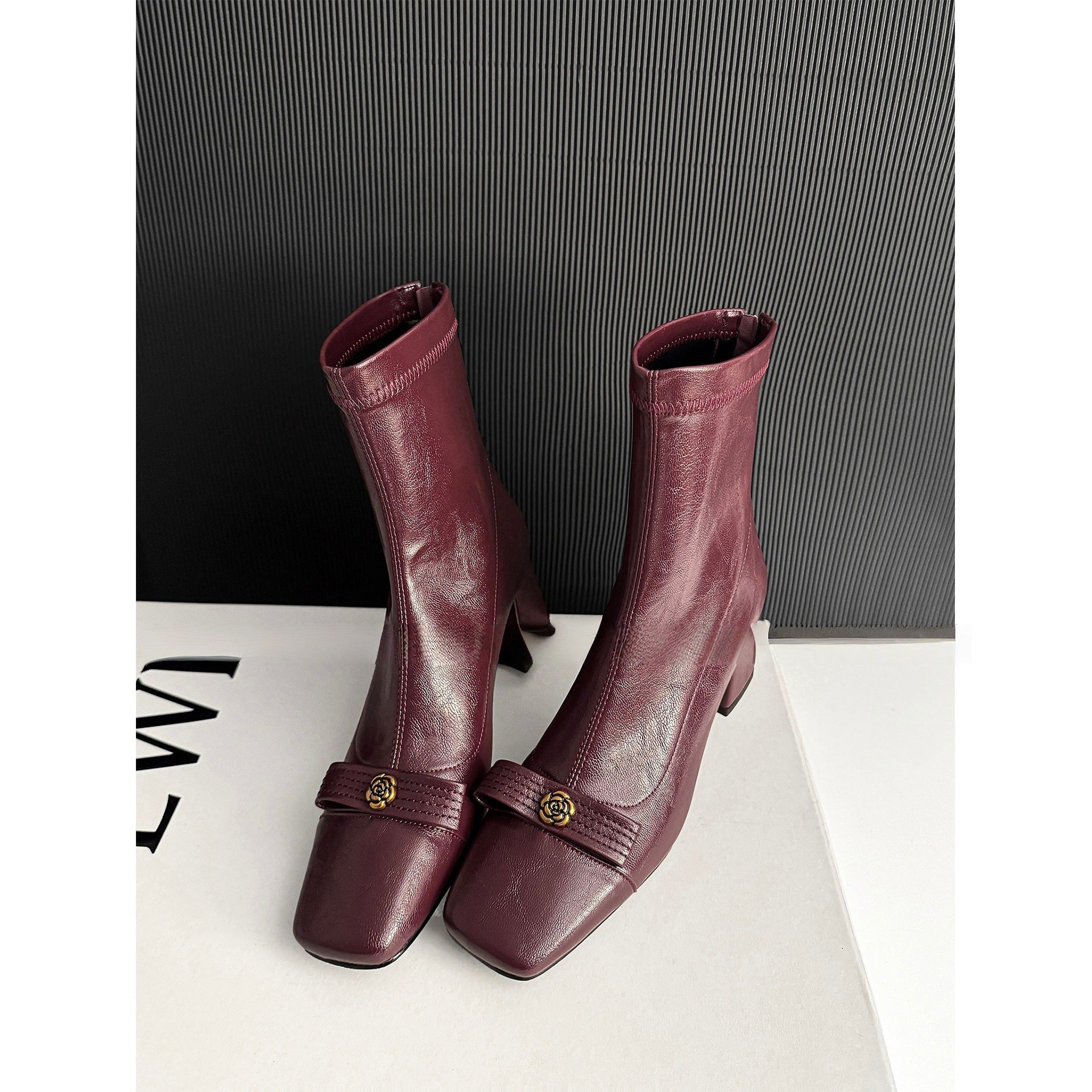 Damen Elegante Stiefeletten mit dekorativem Schmuckelement R&B