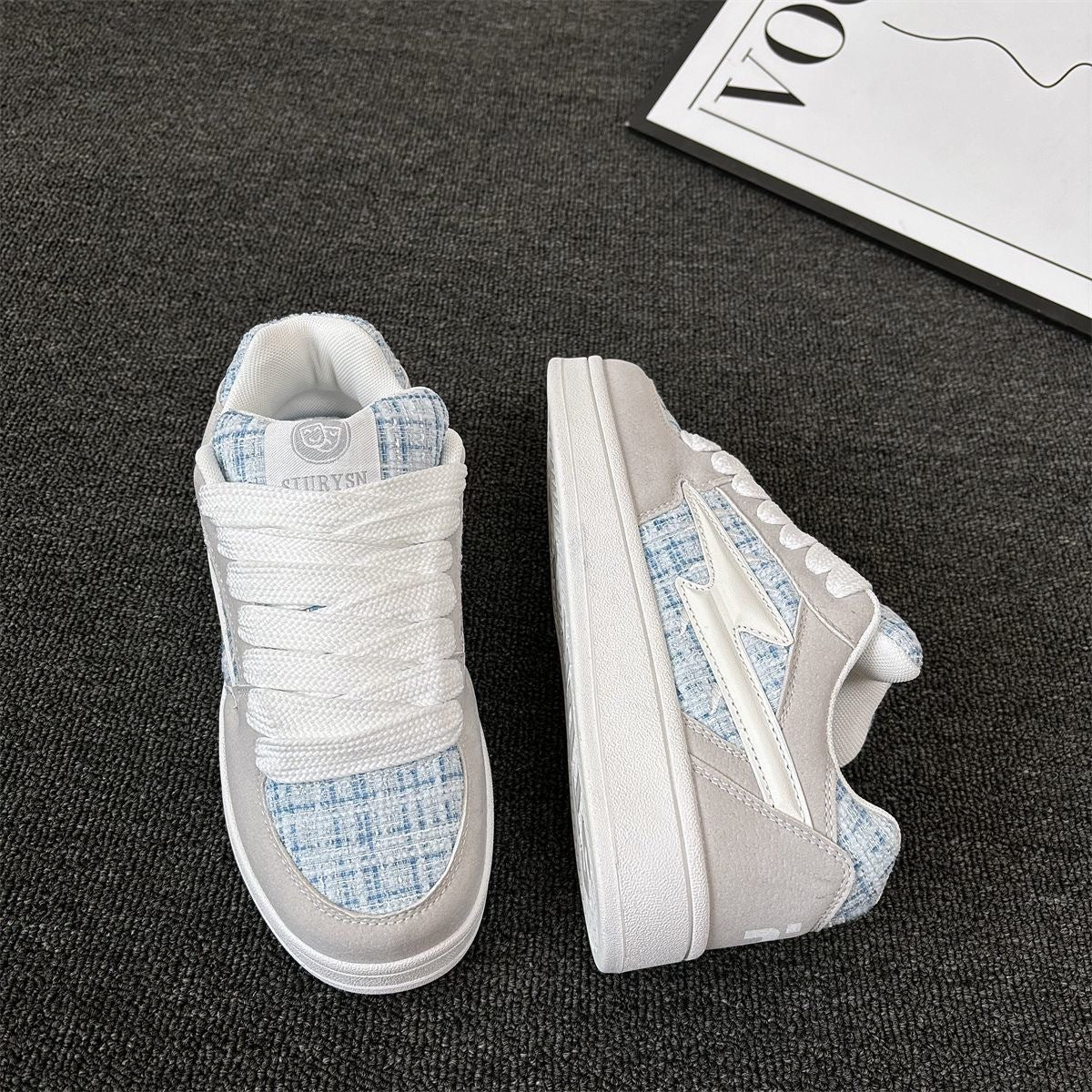 Damen Sneakers mit modischem Textilmuster und komfortabler Dämpfung