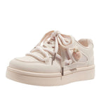 Damen Sneakers mit atmungsaktiven Mesh-Einsätzen und dekorativen Details