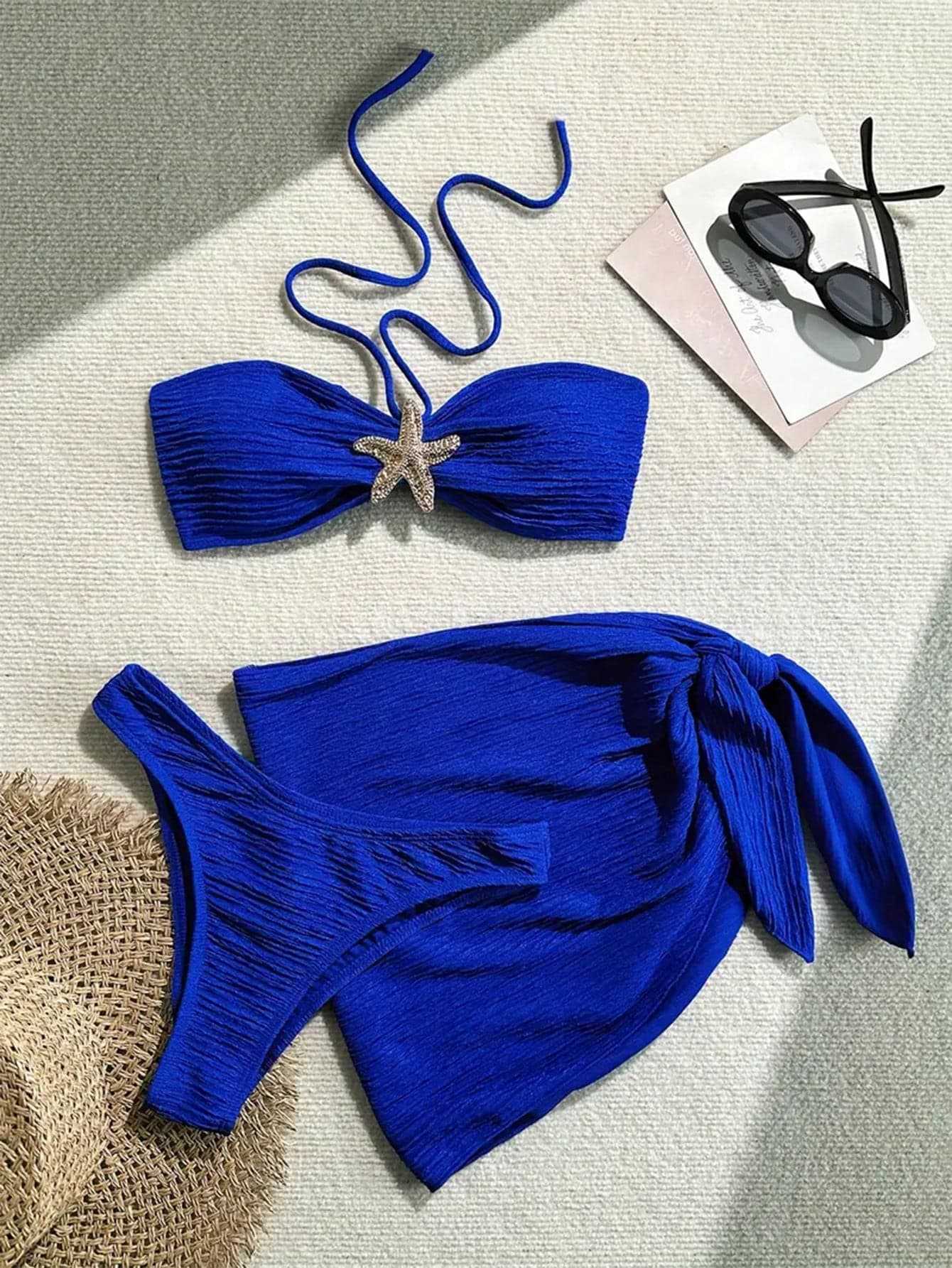 Damen Bandeau-Bikini mit ornamentalem Stern-Detail und modischem Wickelrok R&B