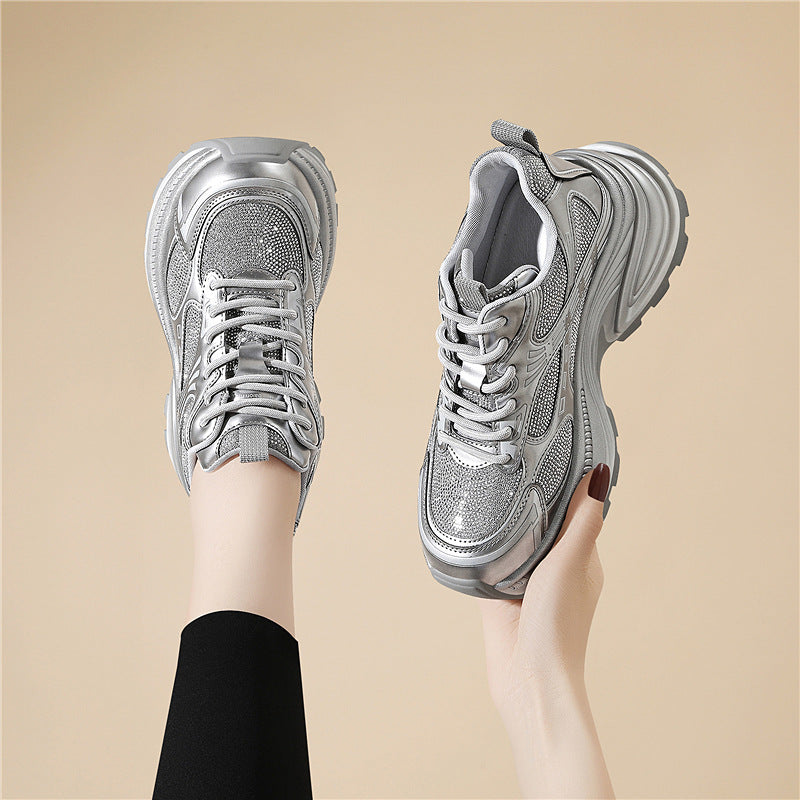 Damen Sportliche Sneaker mit modernen Akzenten R&B