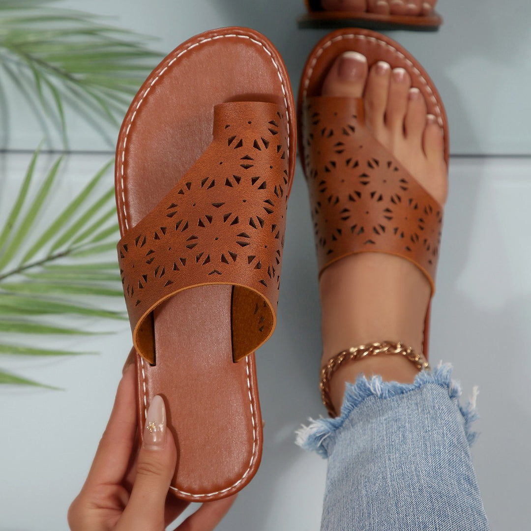 Damen Offene Sandalen mit feinem Cut-Out Design und gepolstertem Fußbett R&B