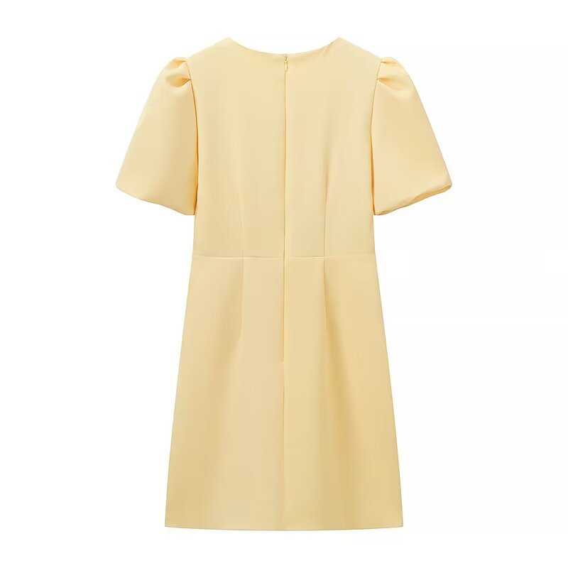 Damen Kleid mit verspieltem Rüschendesign und eleganten Schleifendetails R&B