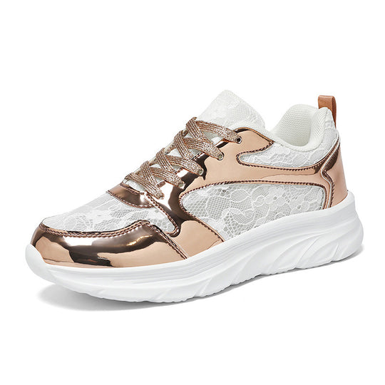 Damen Sneaker mit glänzendem Obermaterial und spitzenförmigem Design R&B