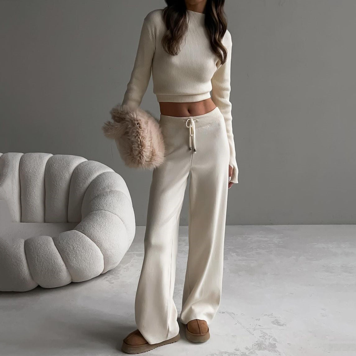 Damen Sportliche Lounge-Hose mit Cropped Oberteil R&B