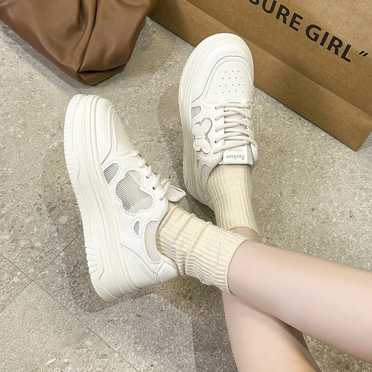 Damen Sneakers mit luftiger Mesh-Oberfläche und komfortabler Plateausohle R&B