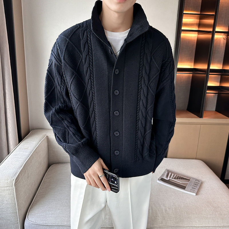 Herren Grobstrickpullover mit modernem Stehkragen und Knopfleiste R&B