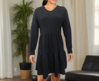 Damen lässiges Strickkleid mit voluminösem Saum und V-Ausschnitt