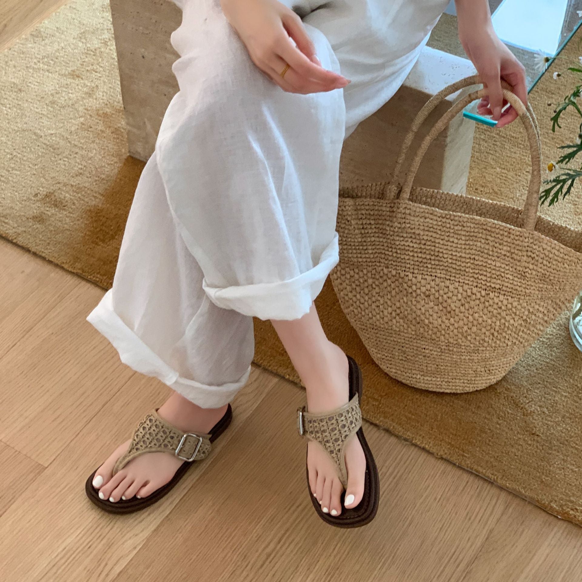 Damen Komfortable Zehentrenner-Sandalen mit modischem Flechtmuster und verstellbarem Riemen