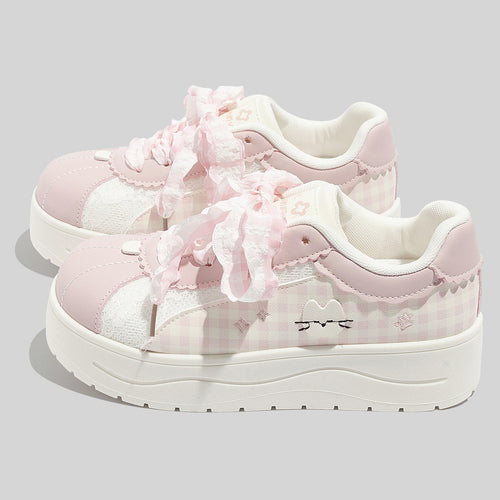 Damen Sneakers mit niedlichem Karo-Muster und verspielten Rüschen von R&B